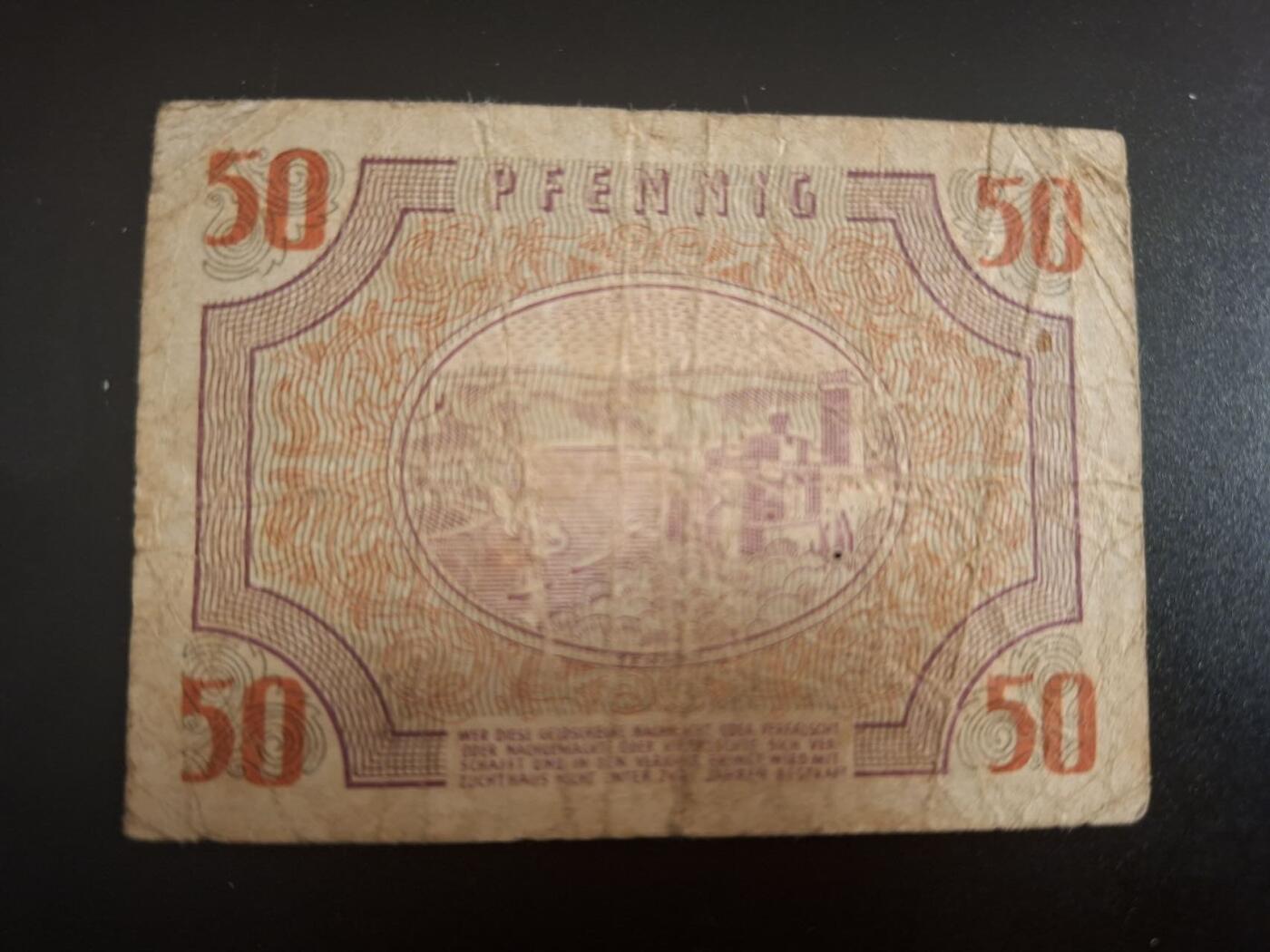 德国1947年50芬尼纸币，全网唯一，法占区发行，最稀少的面值。留意中间有一处针孔