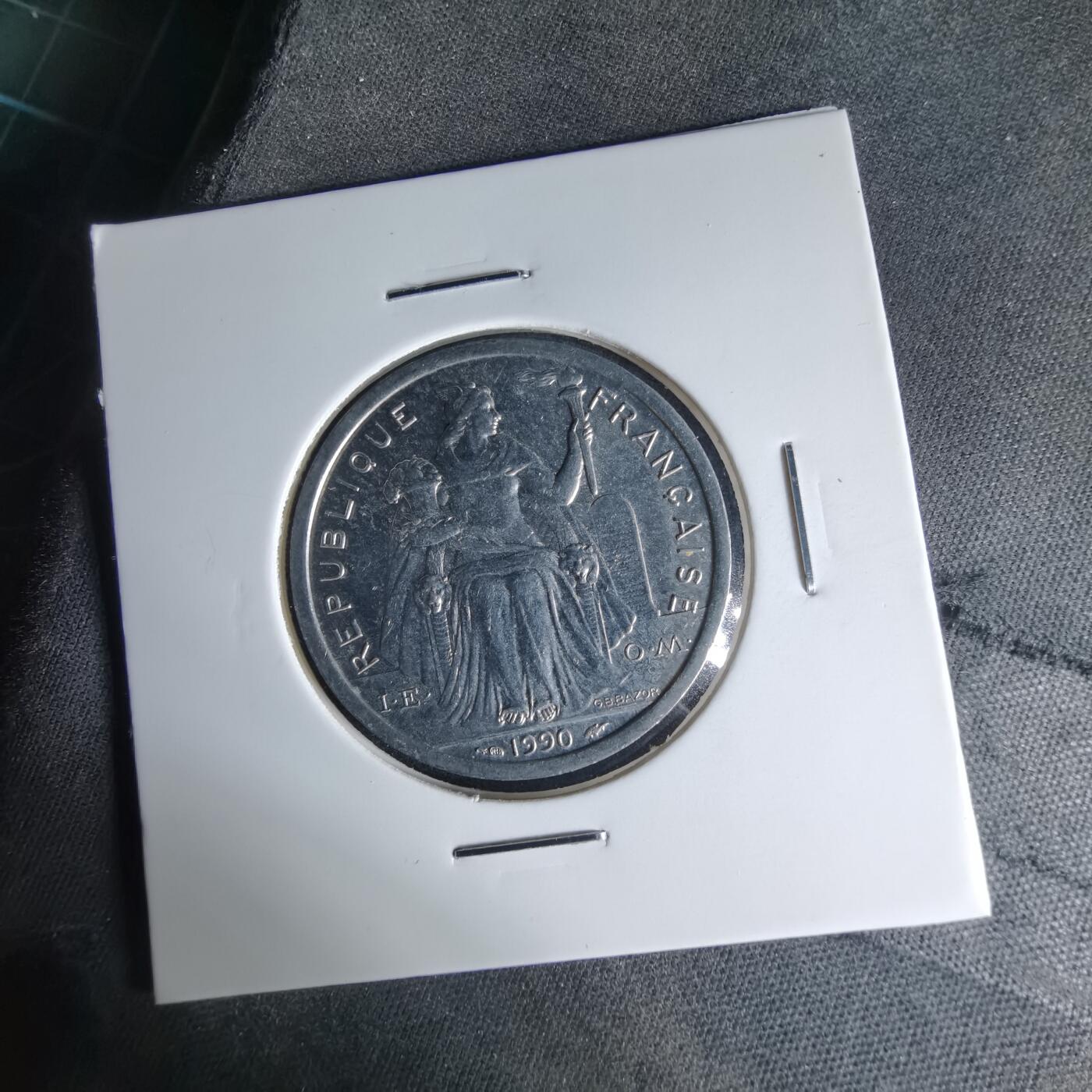 沼泽如烟--第1041场 法属新喀里多尼亚1990年2法郎