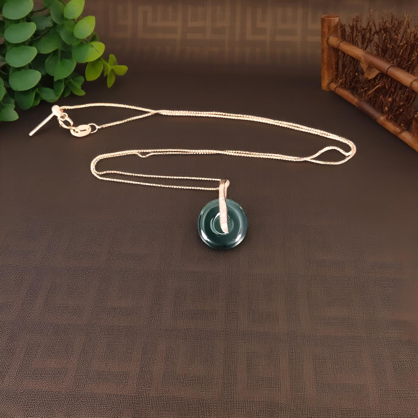 碧月说宝 君子怀瑾·当代和田玉清风专场（七） s925高冰翡翠平安扣吊坠