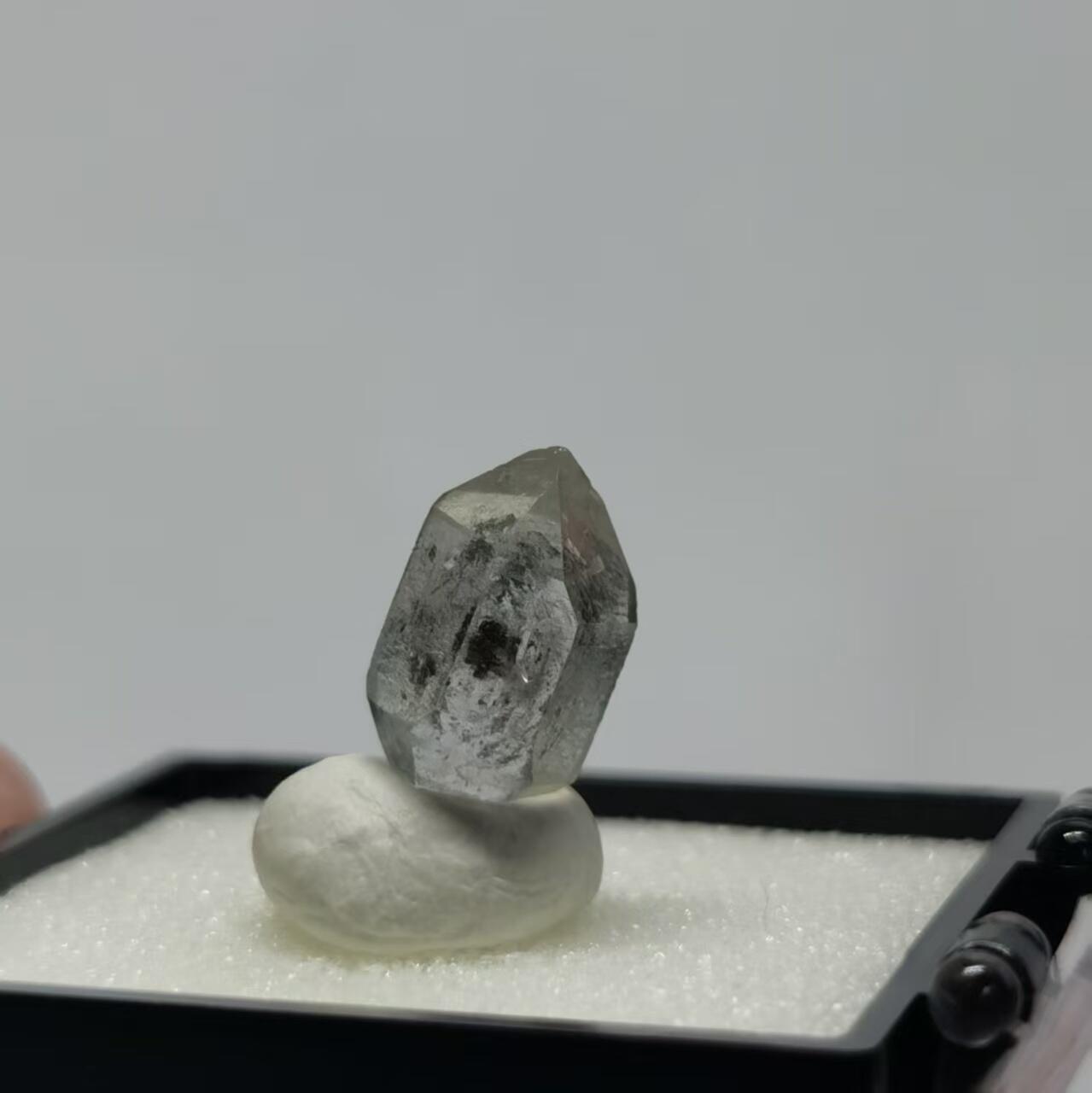 七河·水晶矿标化石杂件小拍（总第43期）（周四结标） 藏家出品 X736 云贵闪灵水晶原石 盒子矿