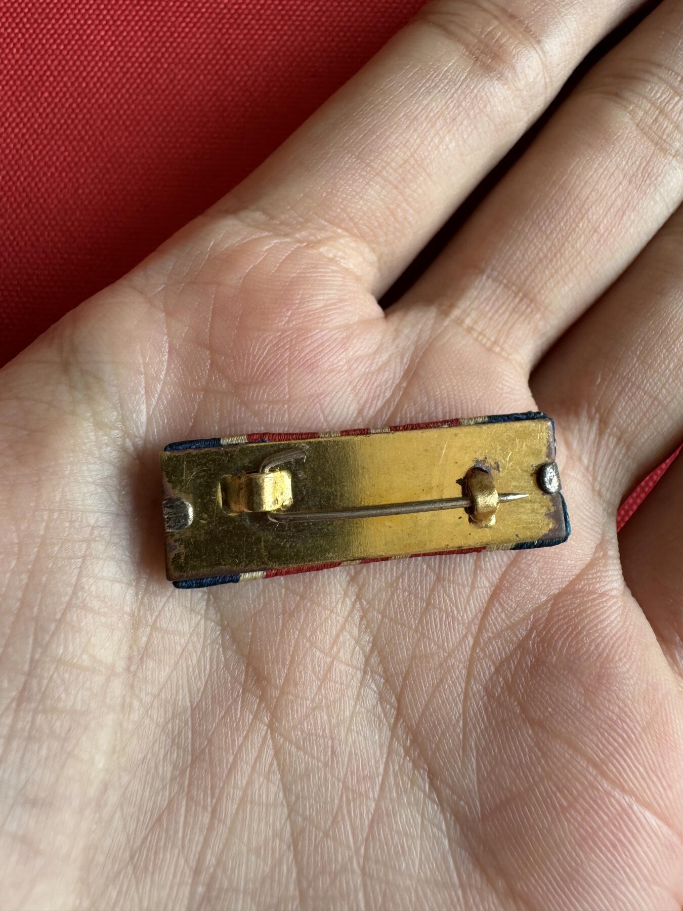 五哥徽章群   2号周四晚上八点4群联拍 略章