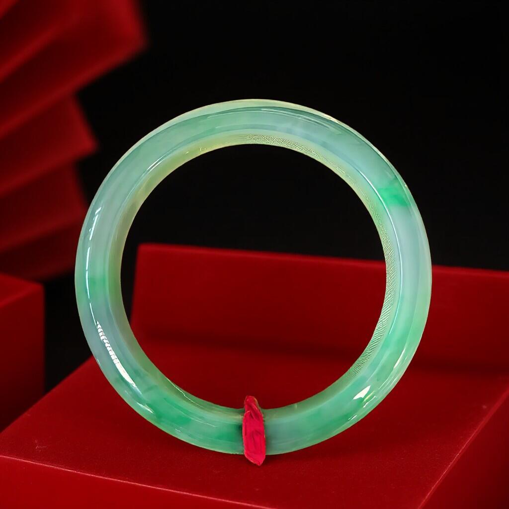 碧月说宝 君子怀瑾·当代和田玉清风专场（七） 糯冰种阳绿手镯