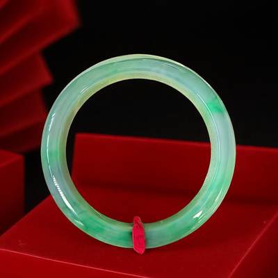 碧月说宝 君子怀瑾·当代和田玉清风专场（七） - 糯冰种阳绿手镯