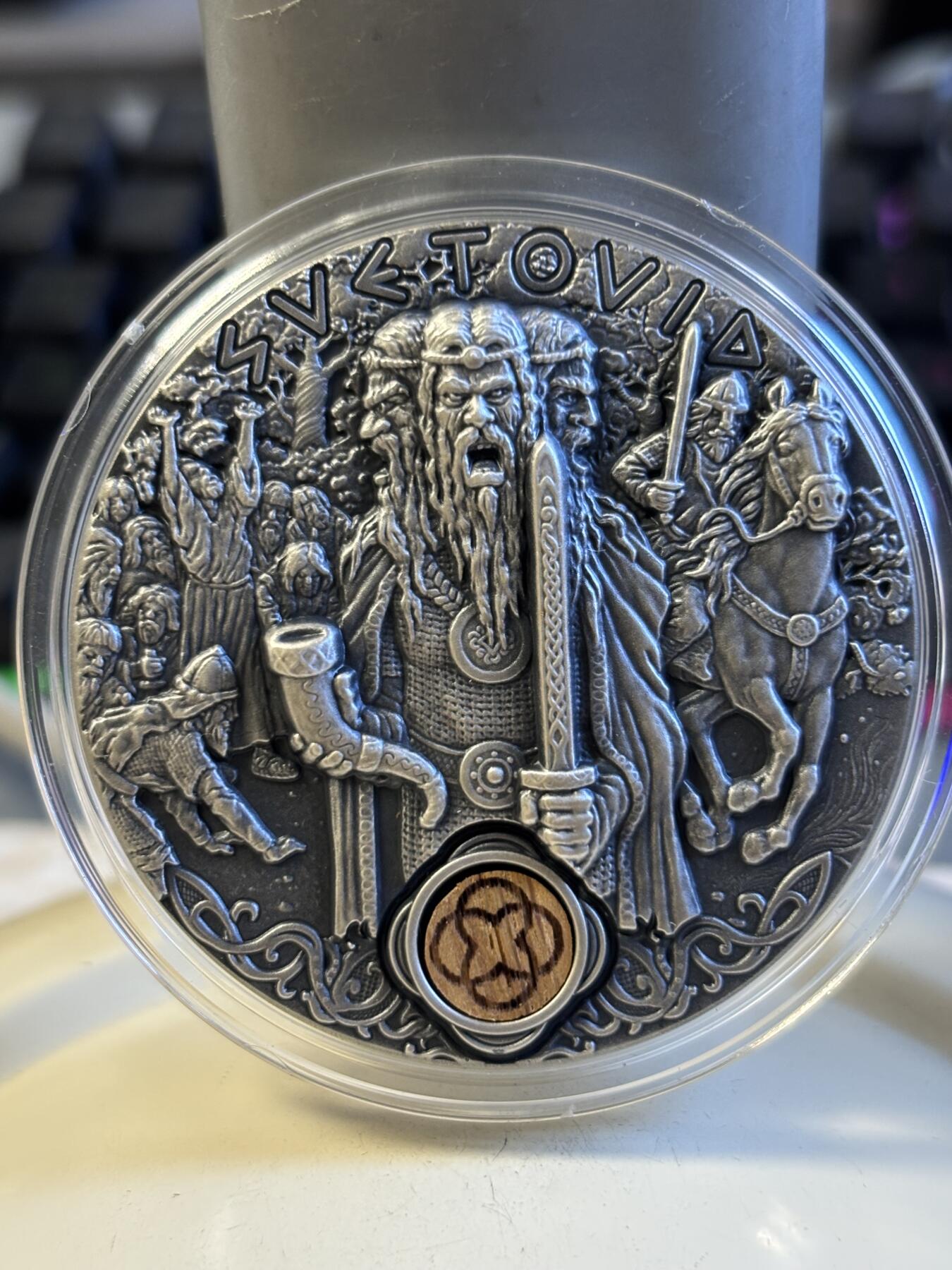 第196期拍卖 纽埃2019斯拉夫神系列2战神斯韦托维德2盎司银币，999银，发行500枚