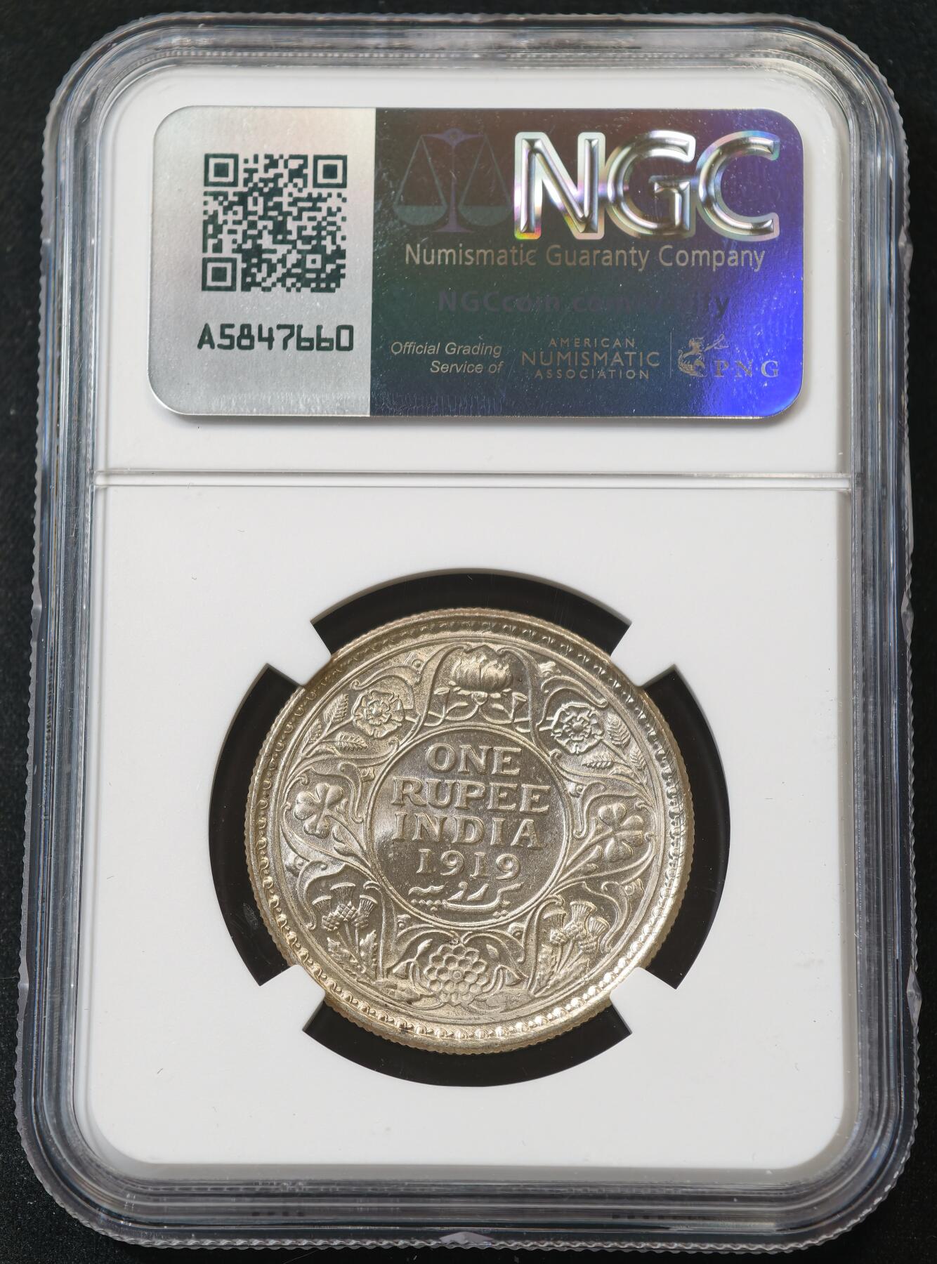 甄臻铺-世界币章拍卖（第58期），送拍享返佣金等优惠多多 NGC-MS64 1919年英属印度乔治五世卢比，卷拆，白白净净