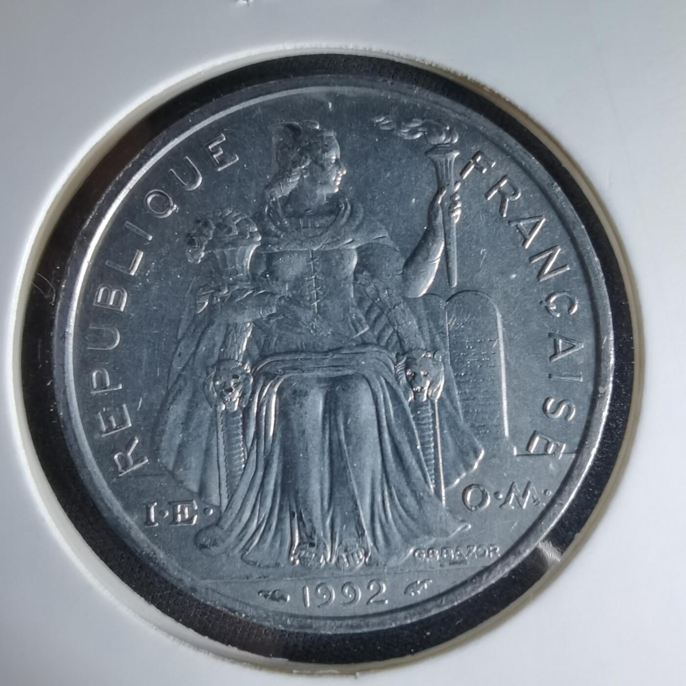 沼泽如烟--第1041场 法属新喀里多尼亚1992年5法郎