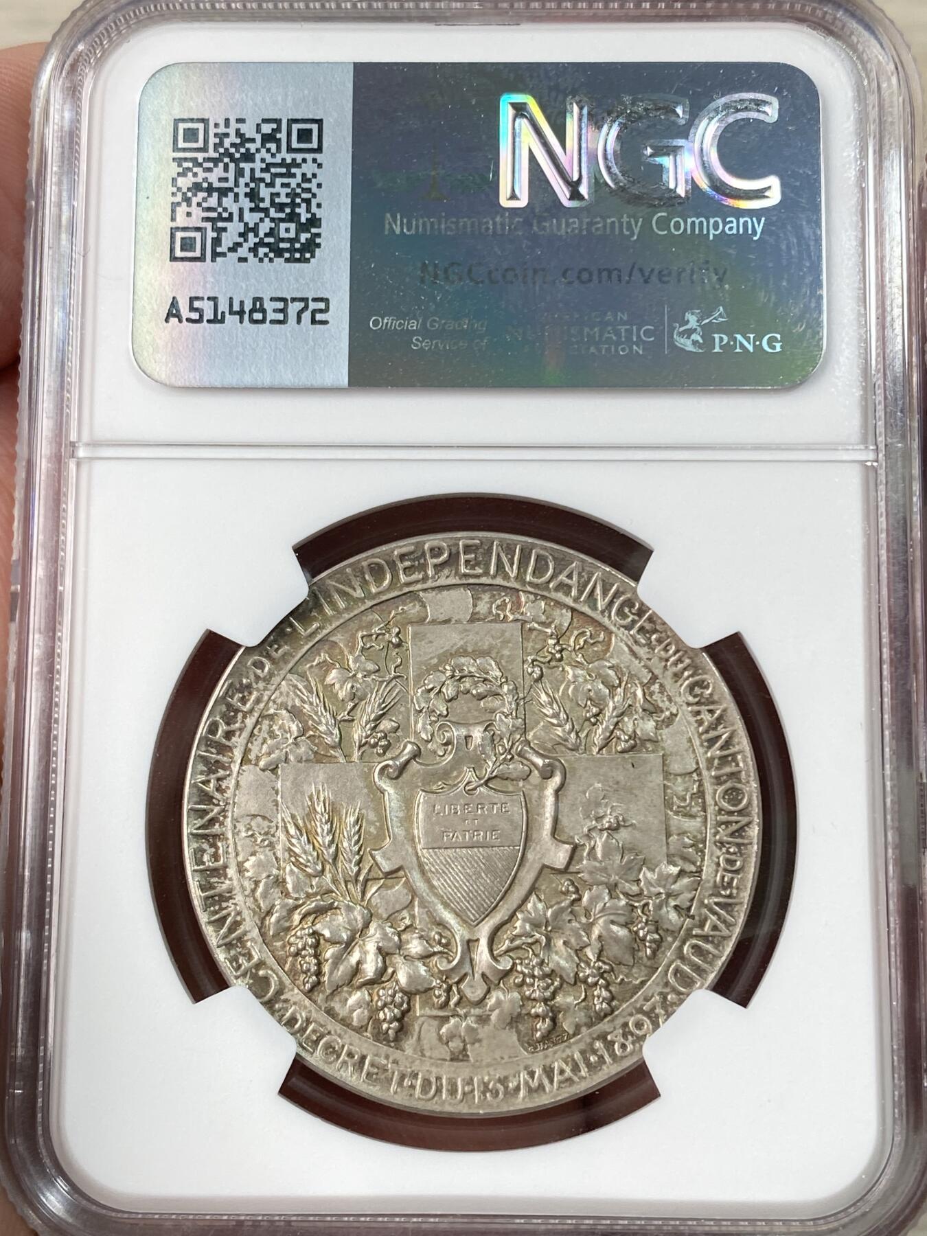 万国钱币拍卖第064期 NGC MS64 1897年瑞士联邦纪念沃州独立100周年纪念大银章 沃州女神祝福 繁复精美的丰收景象原味欧洲淡彩