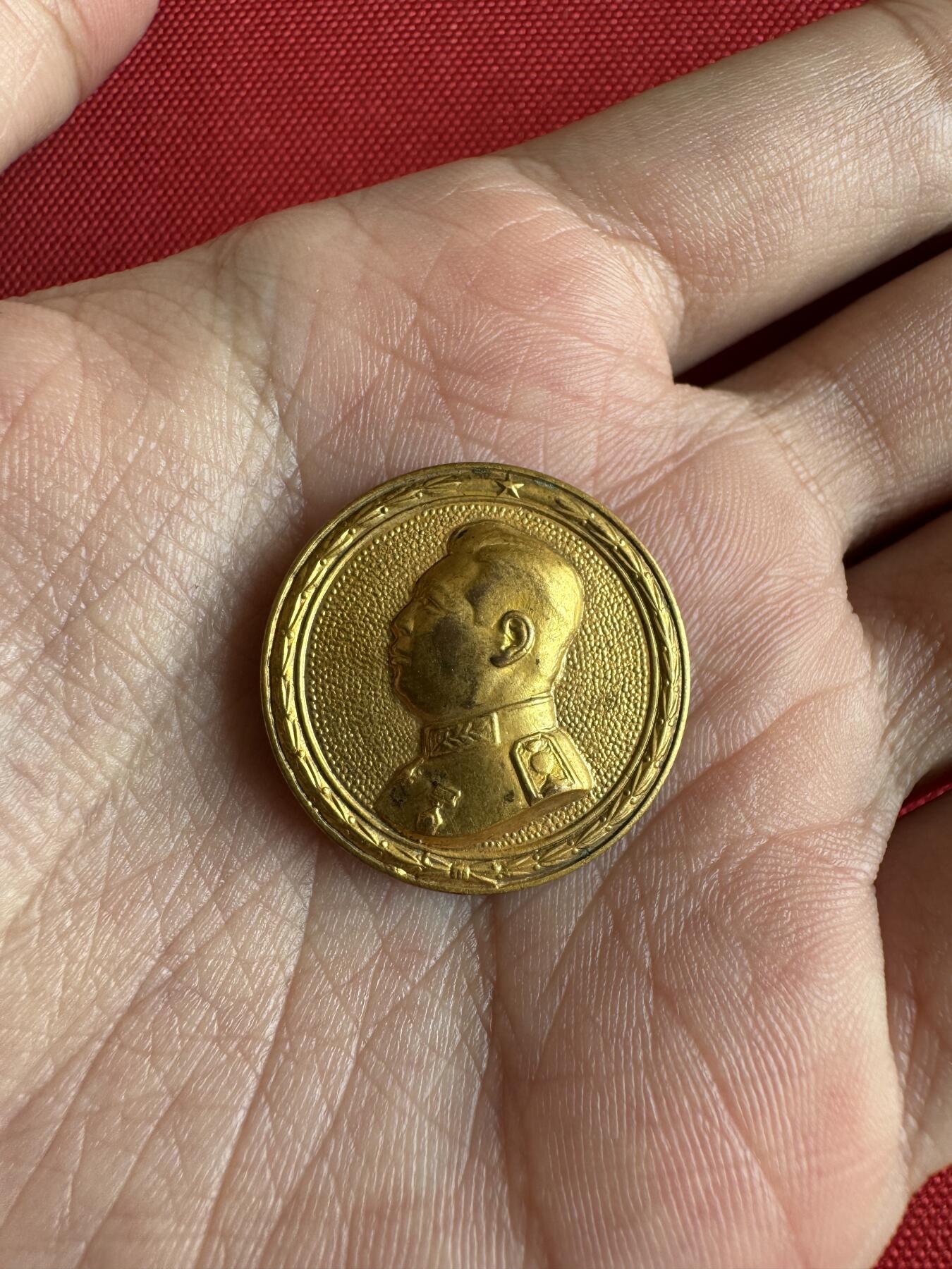 五哥徽章群   2号周四晚上八点4群联拍 铜章