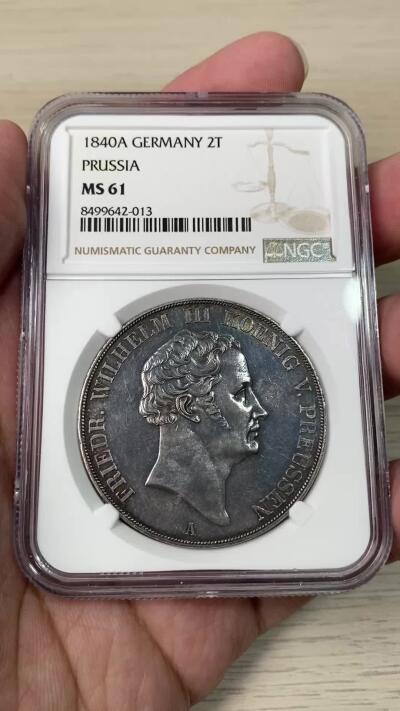 万国钱币拍卖第064期 NGC MS61 1840年德国普鲁士威廉三世大窗帘流通2泰勒 仅2年发行的普鲁士2T开山品种 比威廉四世难度大很多 原味欧陆五彩裹身高点俱佳