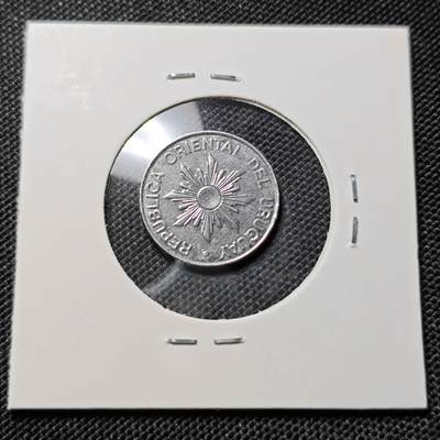 KK钱币收藏小铺  第417期 2月预留时间 周末发货 1989乌拉圭10比索