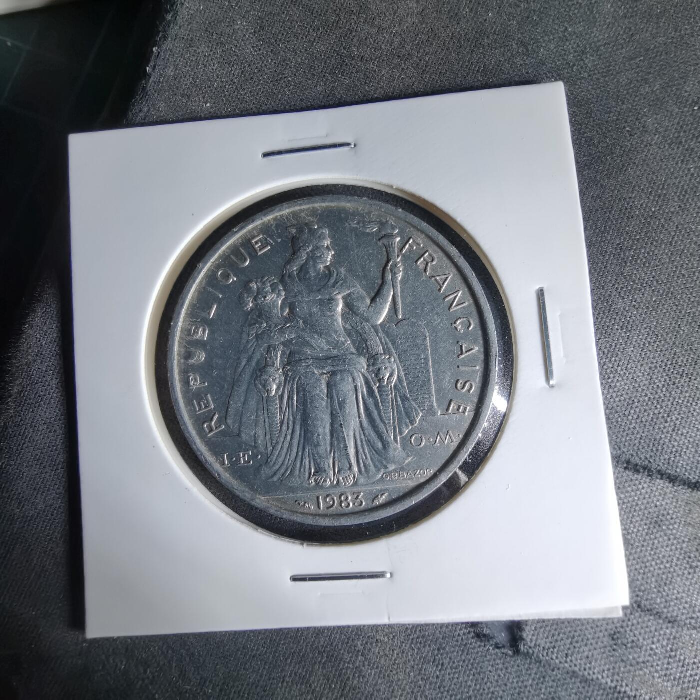 沼泽如烟--第1041场 法属新喀里多尼亚1983年5法郎