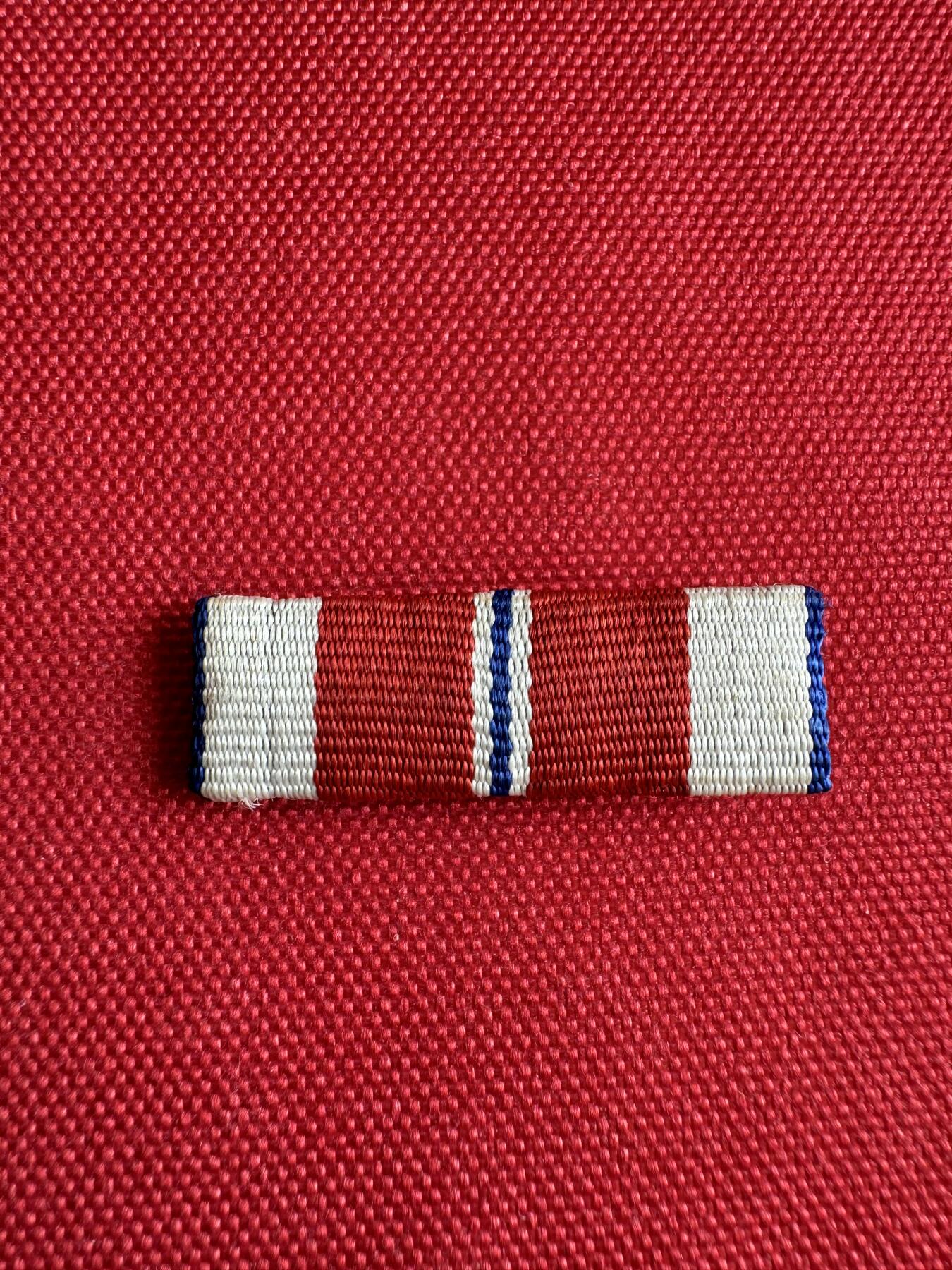 五哥徽章群   2号周四晚上八点4群联拍 略章