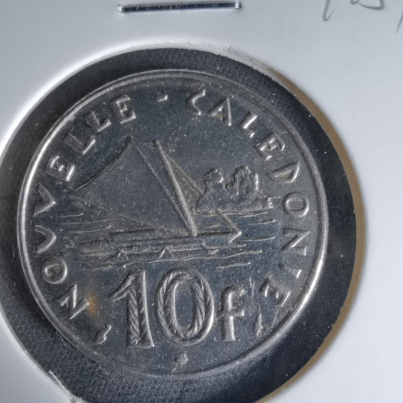 沼泽如烟--第1041场 法属新喀里多尼亚1986年10法郎