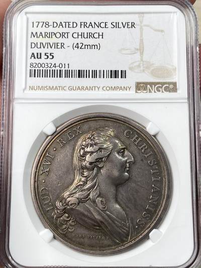 万国钱币拍卖第064期 - NGC AU55 1778年法国路易十六马里港圣路易斯教堂奠基银章 B.Du Vivier作品，直径42毫米，这座教堂由Étienne-François Legrand设计，建于1778年至1783年。奠基仪式是在路易十六和他的兄弟，即未来的路易十八和查理十世在场的情况下举行的。