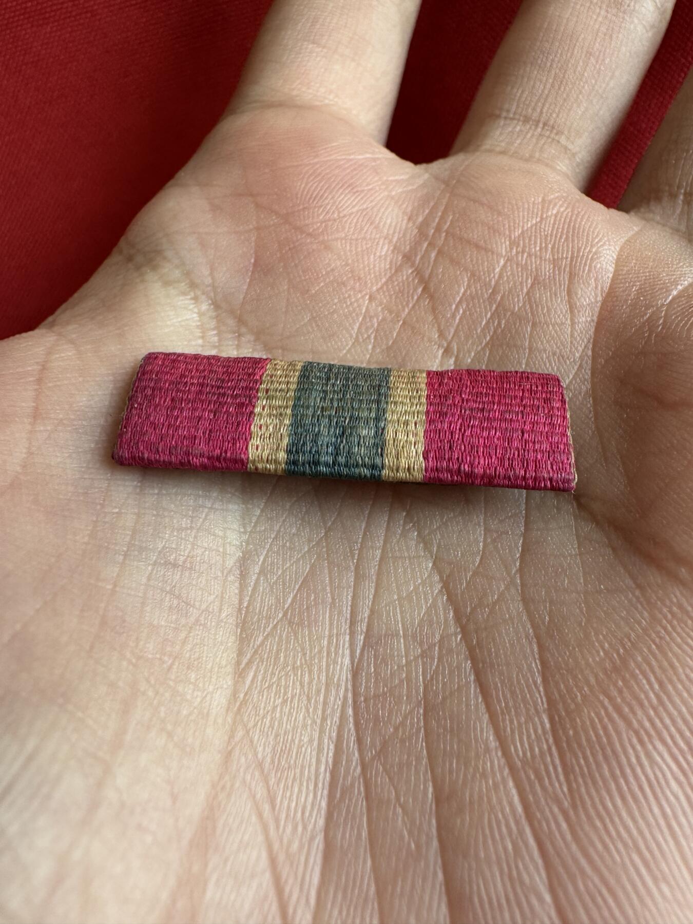 五哥徽章群   2号周四晚上八点4群联拍 略章