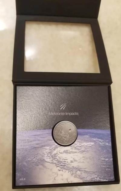 ❤️【币观天下】❤️ 第347期钱币拍卖场- 2026.4.3周五晚上6点半场 长期征集拍品  - 库克2021年天空来客陨石镶嵌1盎司加厚银币带证书包装
