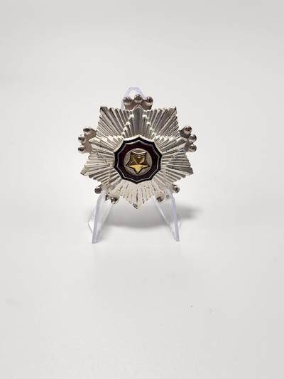 南水社第5次拍卖  在日朝鲜人联合总会三级国旗勋章 珐琅因工艺问题存在气泡 盒略章体均完好