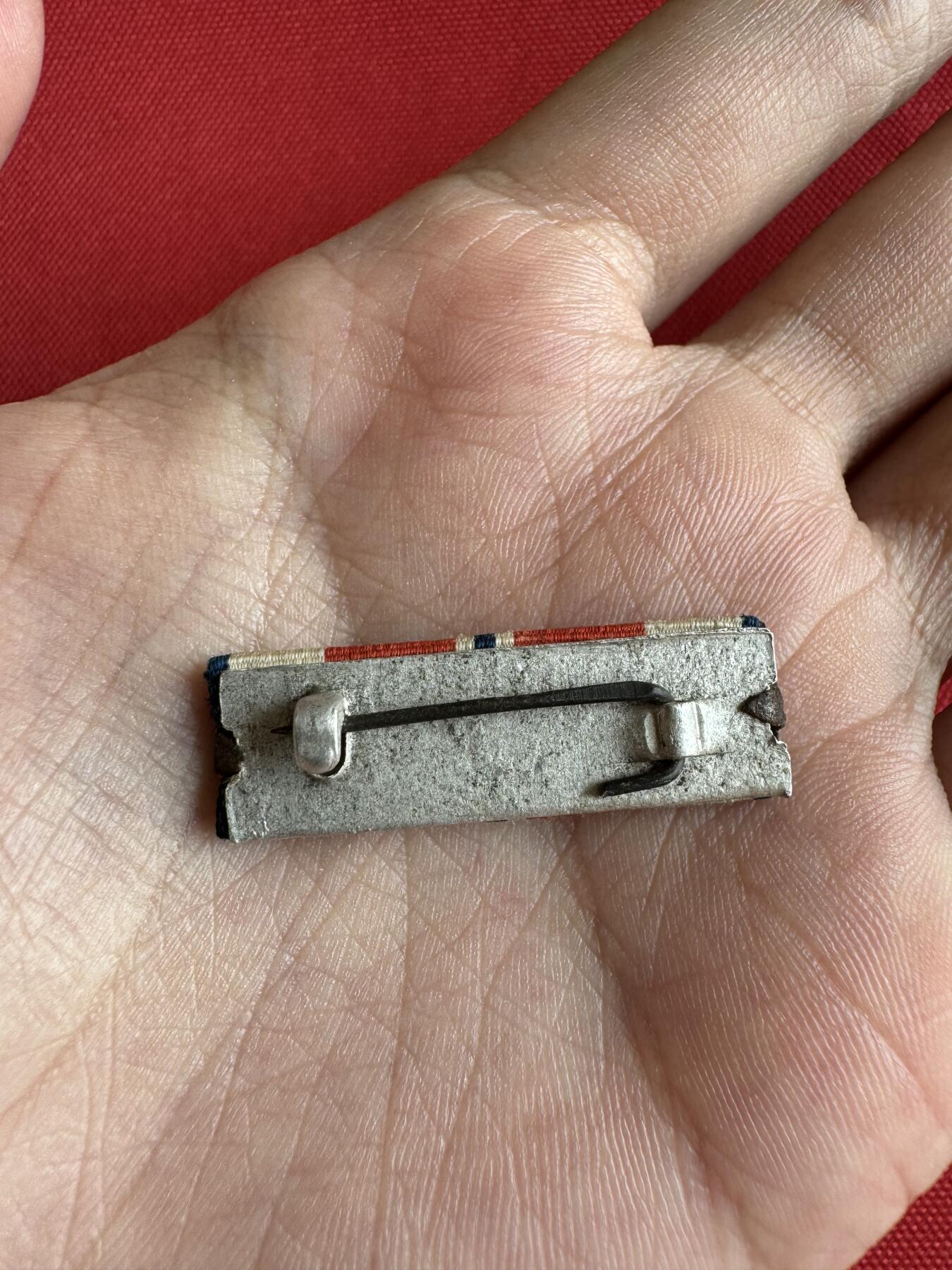 五哥徽章群   2号周四晚上八点4群联拍 略章