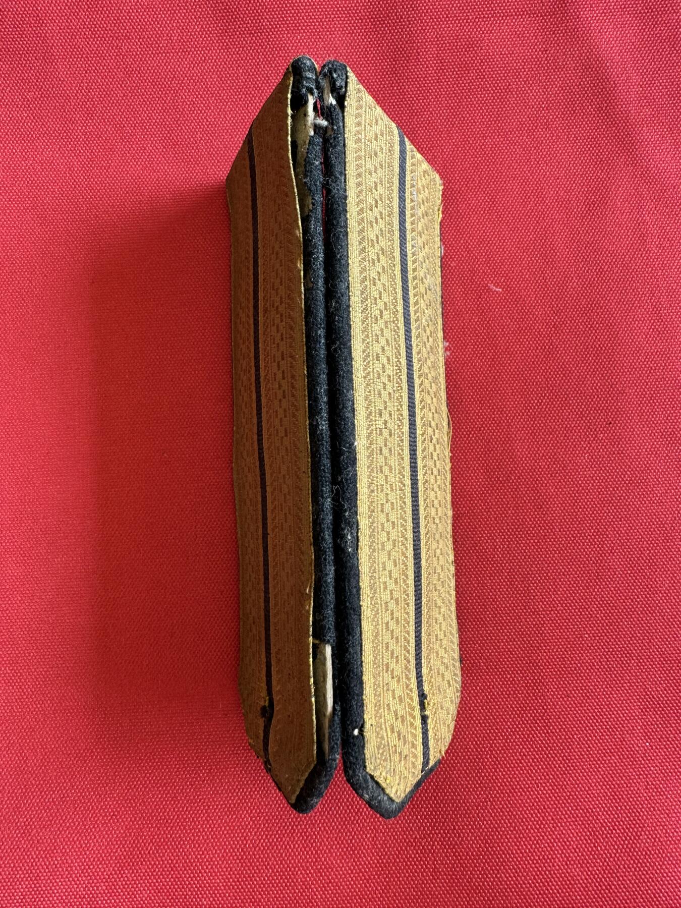 五哥徽章群   2号周四晚上八点4群联拍 肩章