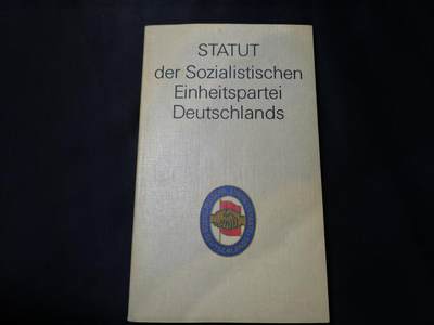 云宸嘉赏-勋臻佳藏四月精品甄选场次（低佣 一元一手） - 民主德国统一社会党（SED）党章  公发原品