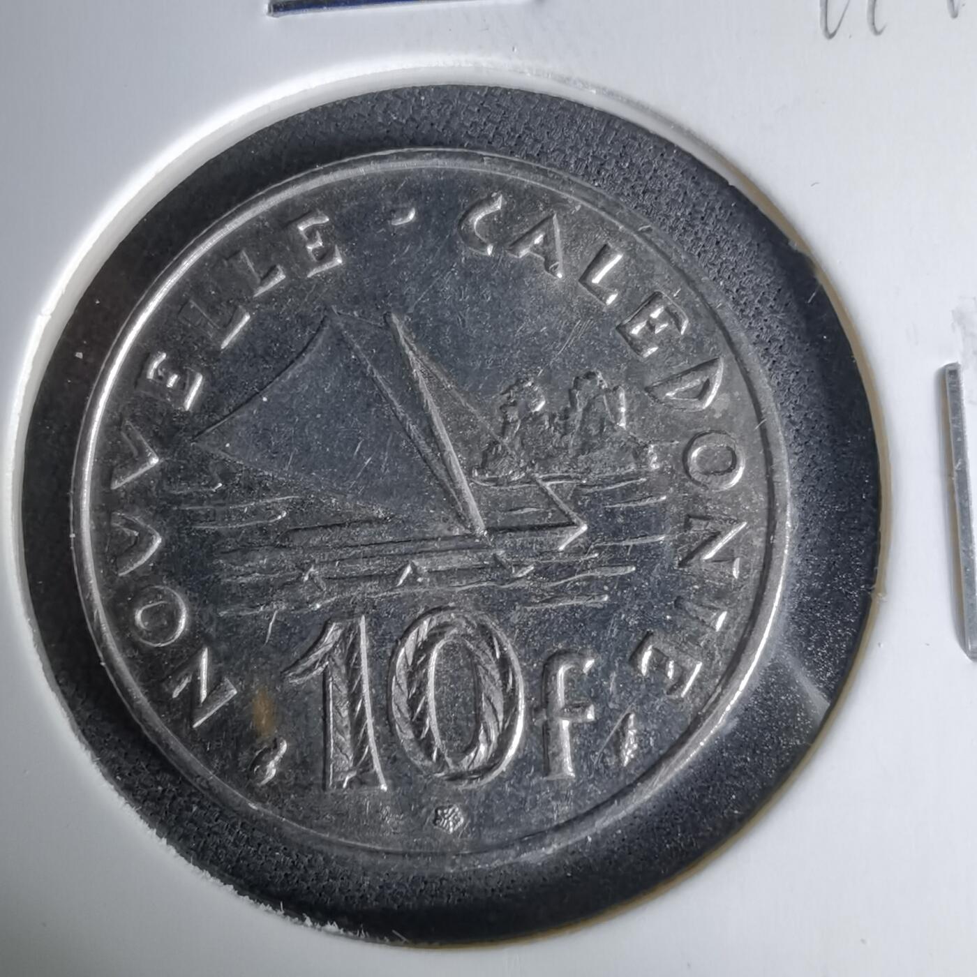 沼泽如烟--第1041场 法属新喀里多尼亚1983年10法郎