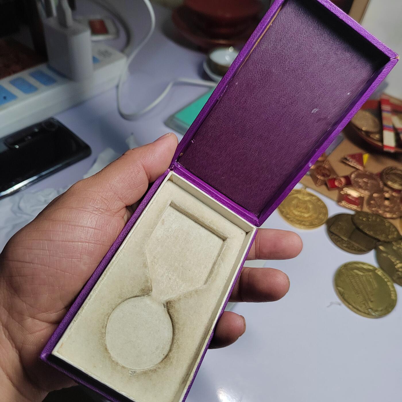 PCAI钱币  3-796 纪念章 钱币小专场 漂亮的大礼空盒