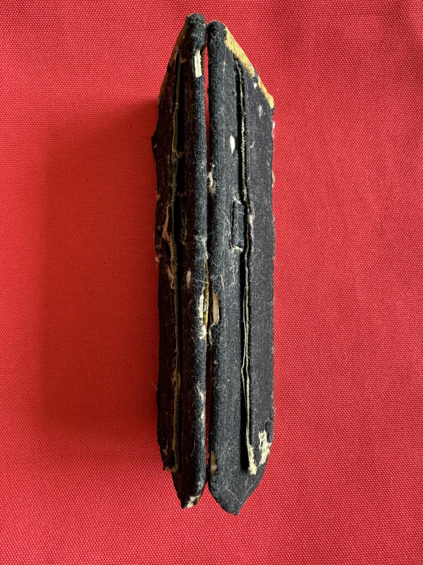 五哥徽章群   2号周四晚上八点4群联拍 肩章