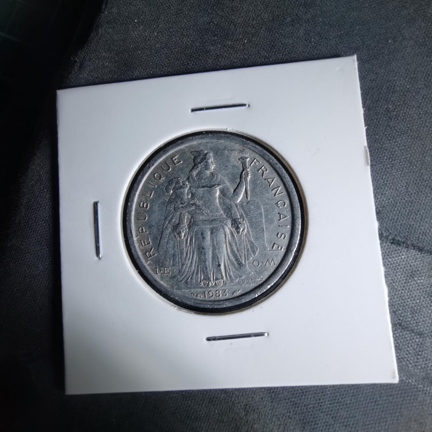 沼泽如烟--第1041场 法属新喀里多尼亚1983年2法郎