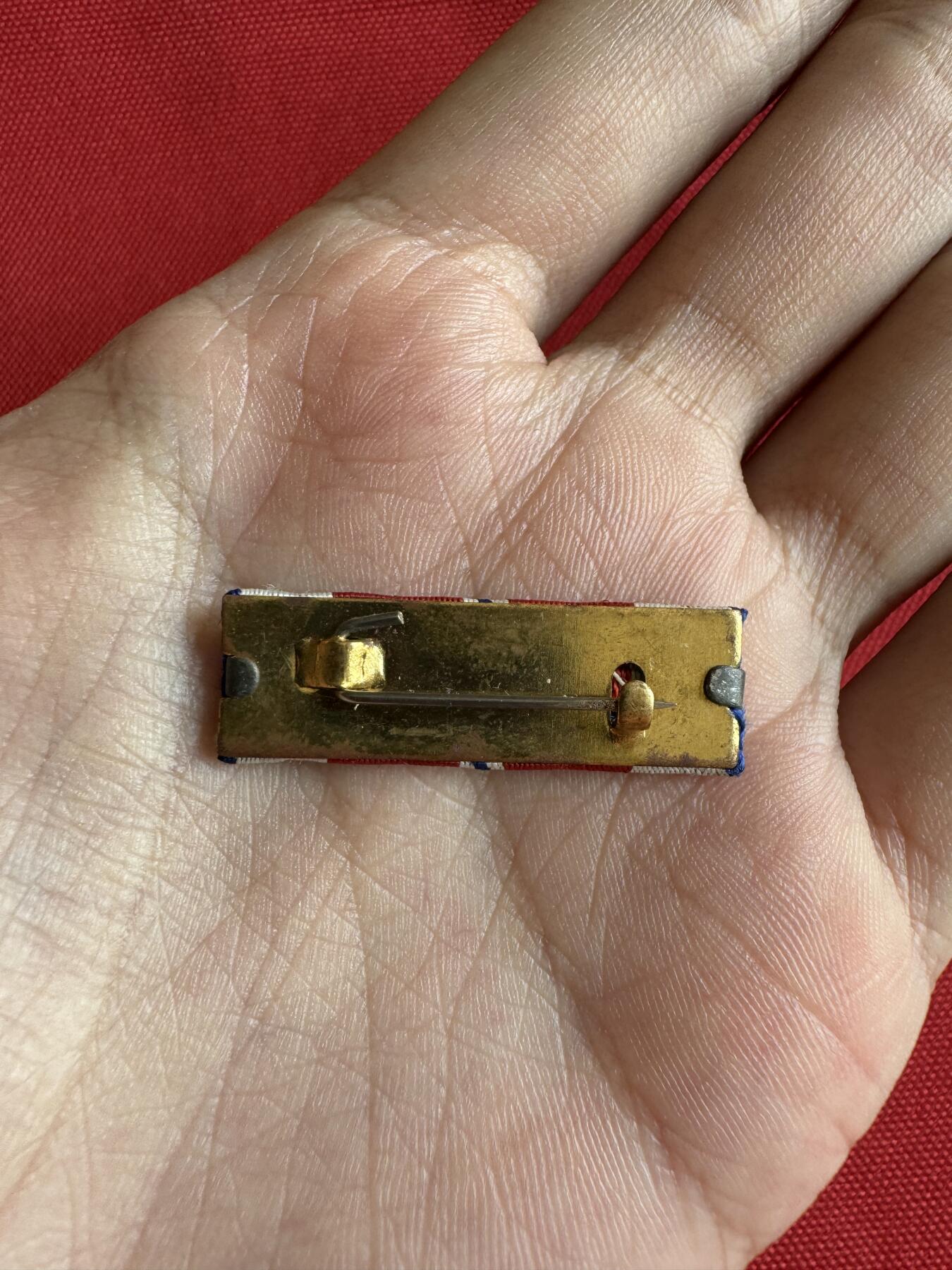 五哥徽章群   2号周四晚上八点4群联拍 略章