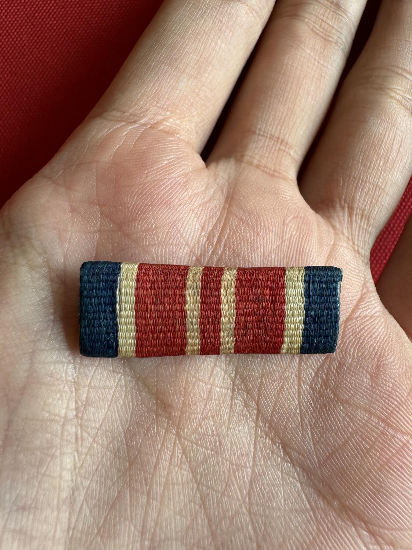 五哥徽章群   2号周四晚上八点4群联拍 略章