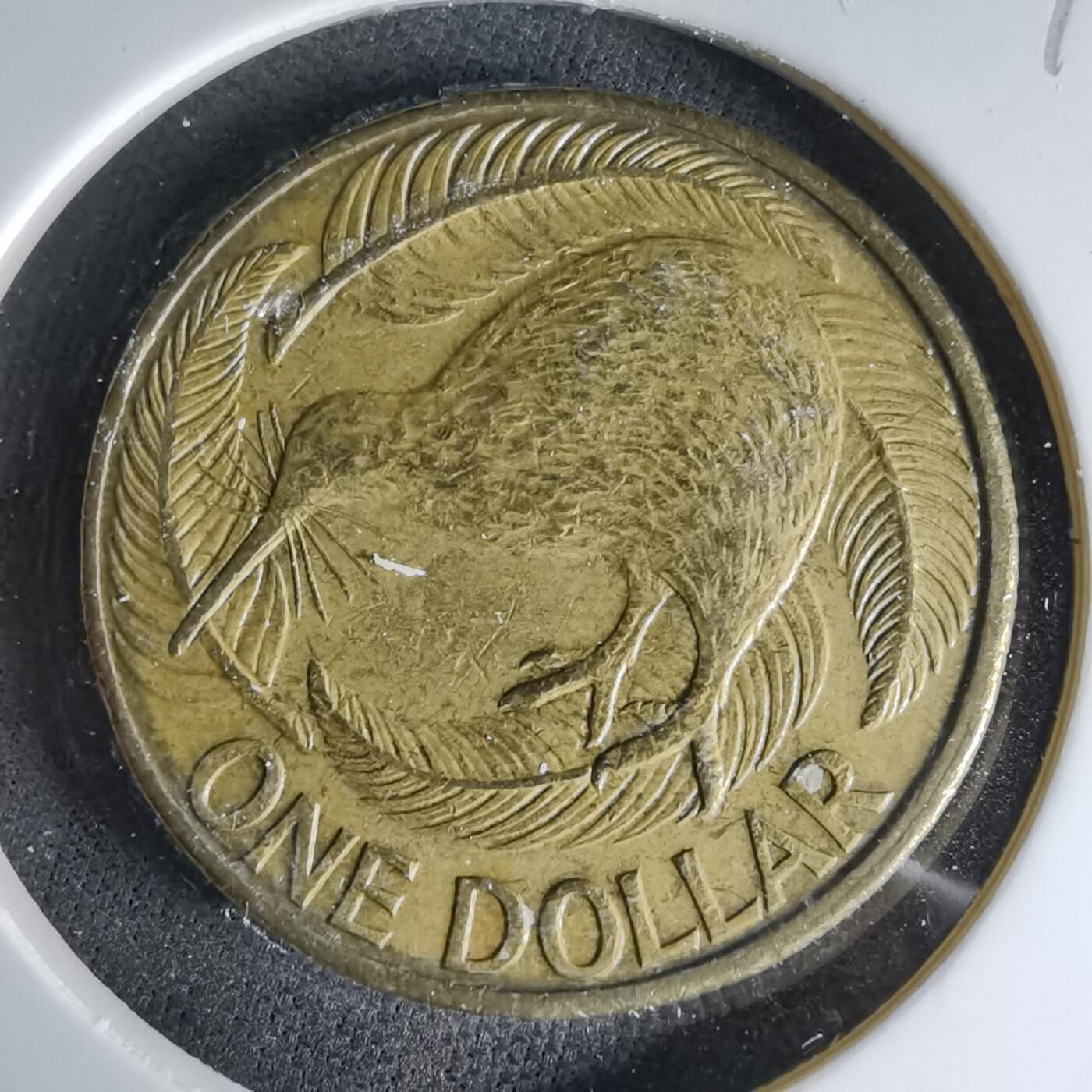 沼泽如烟--第1041场 新西兰2000年一元