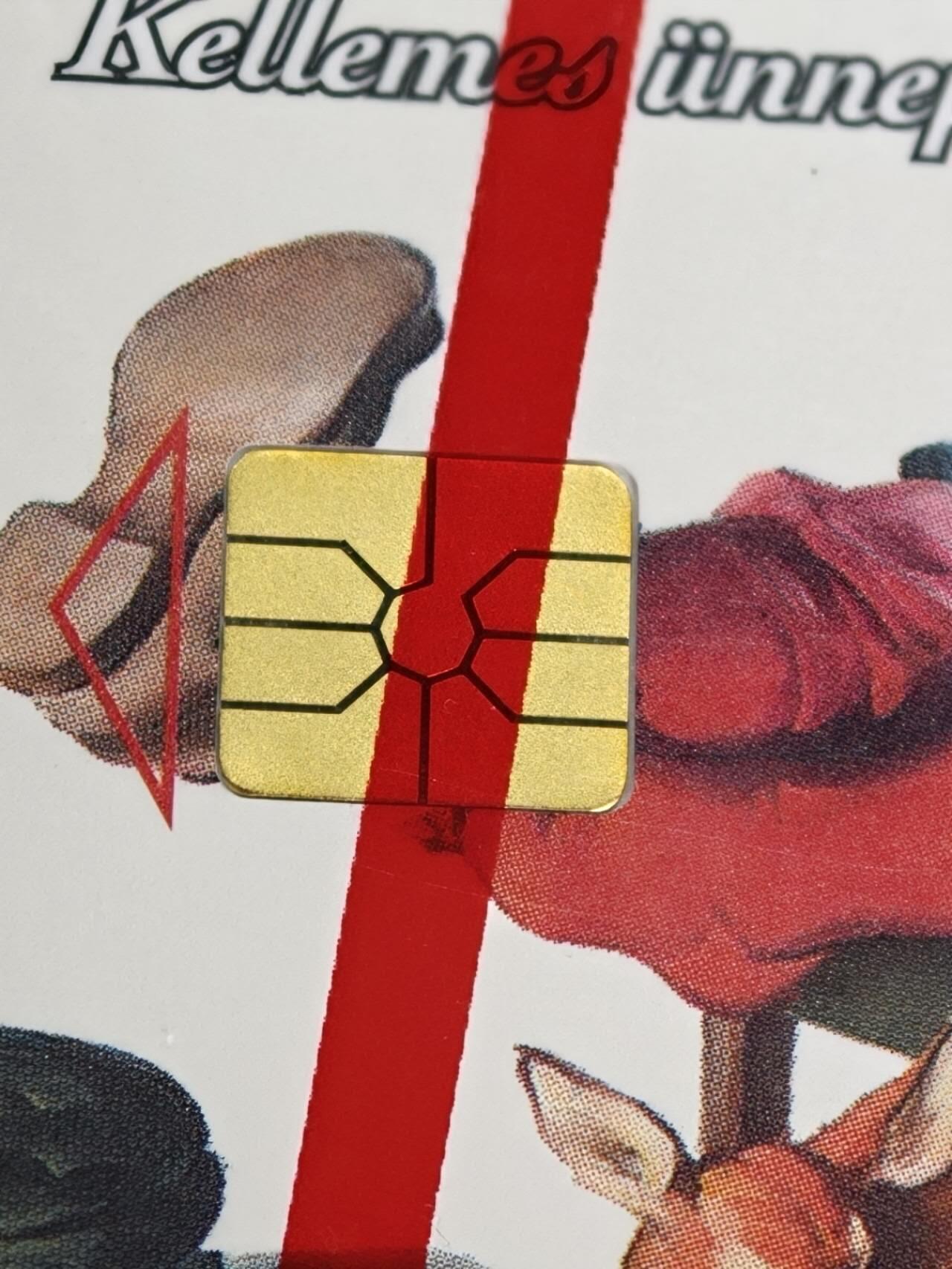 公藏评级第132期评级卡拍卖 匈牙利IC卡（可口可乐--圣诞老人）3全发行50000，公藏原封套封套69分。公藏评级专业有卡号及防伪标。