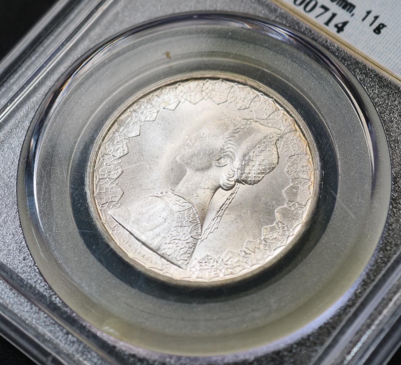 甄臻铺-世界币章拍卖（第58期），送拍享返佣金等优惠多多 公博-MS67 意大利1966年500里拉银币 ，29.4*2.0mm，11g，高分评级