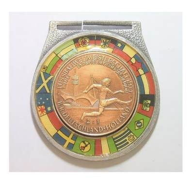 德国1974年世界杯16队国旗 彩色高浮雕精制双色大铜章 50MM - 德国1974年世界杯16队国旗 彩色高浮雕精制双色大铜章 50MM