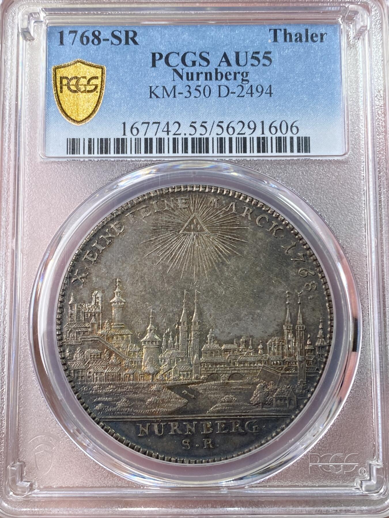 万国钱币拍卖第064期 PCGS AU55 1768年德国纽伦堡城市景观大泰勒 经典神罗时期景观泰勒 广受欢迎的热门品种 全深打欧陆厚重五彩包浆裹身 纽伦堡老城的城市布局在方寸间展现的一览无余 分数虽不顶级但绝对是足以入藏的舒适状态 