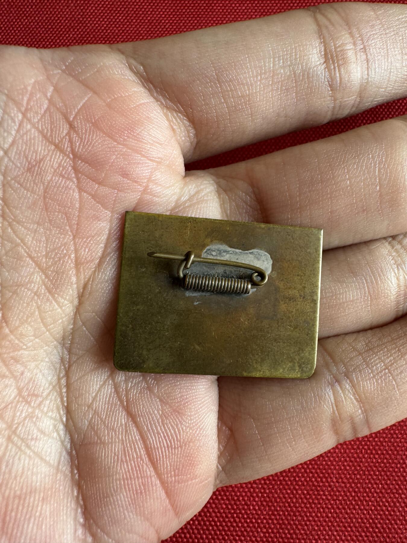 五哥徽章群   2号周四晚上八点4群联拍 铜章