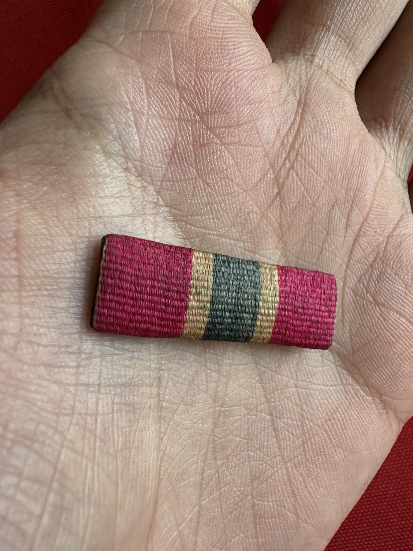 五哥徽章群   2号周四晚上八点4群联拍 略章