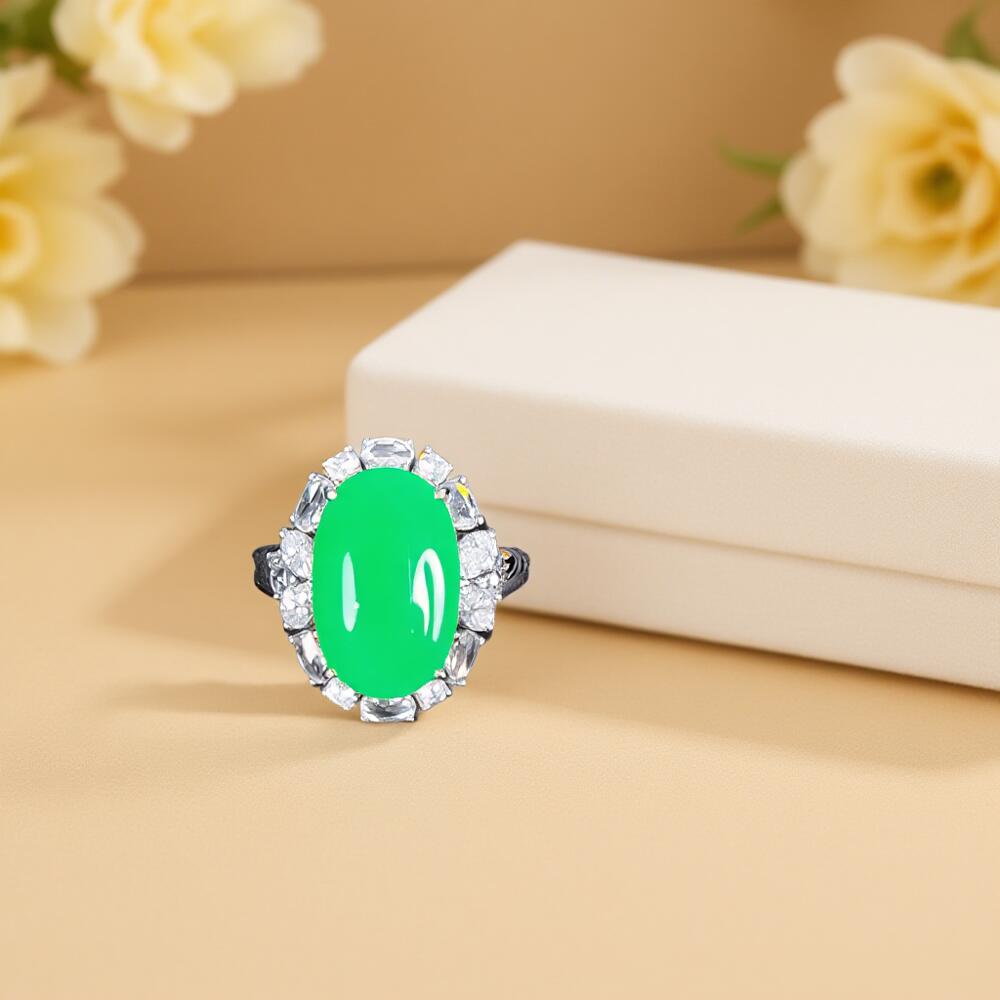 碧月说宝 君子怀瑾·当代和田玉清风专场（七） 18k镶钻高冰阳绿戒指