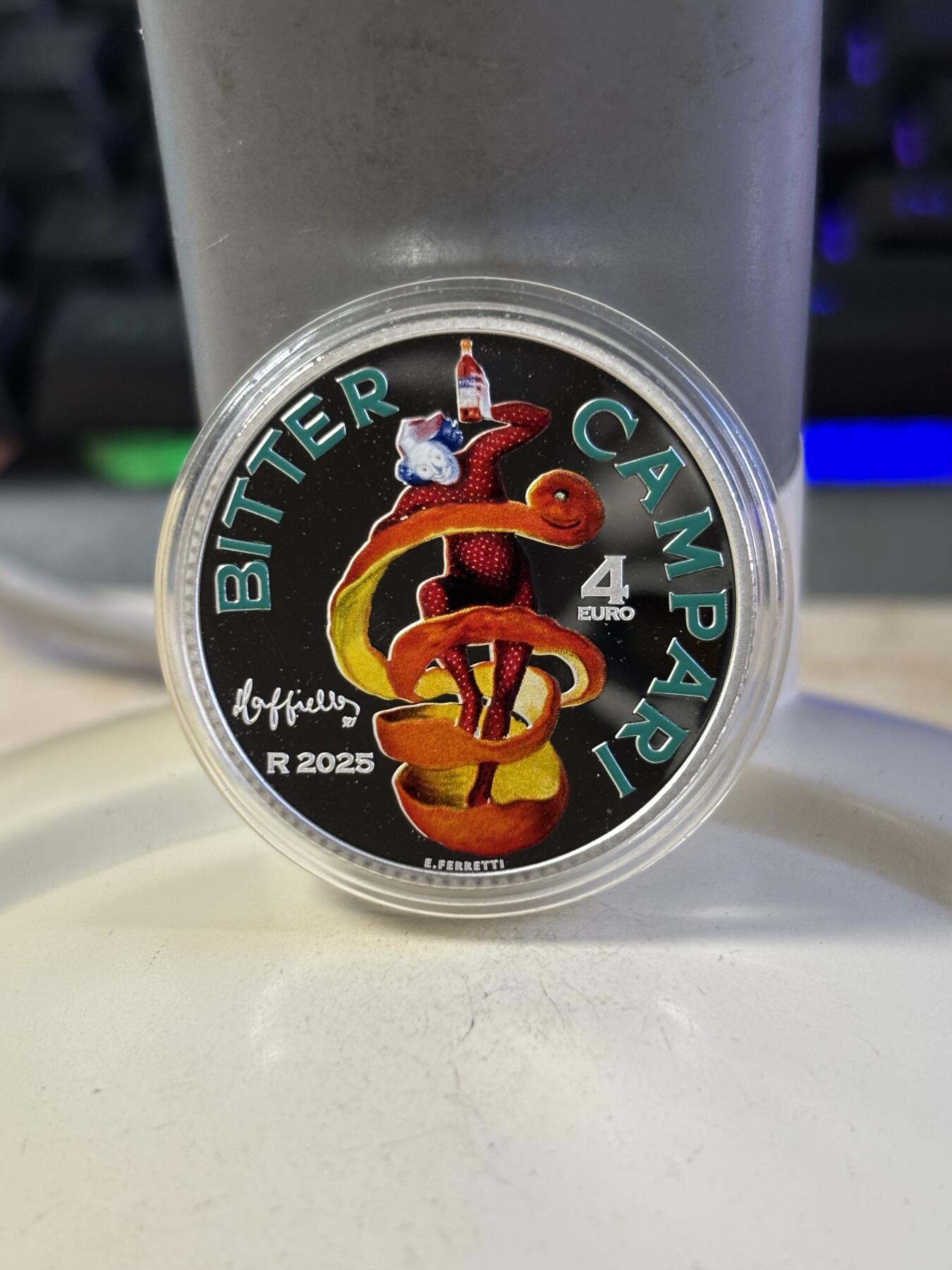 第196期拍卖 意大利2025年二十世界知名开胃酒金巴利彩色纪念银币，18克，发行5000枚