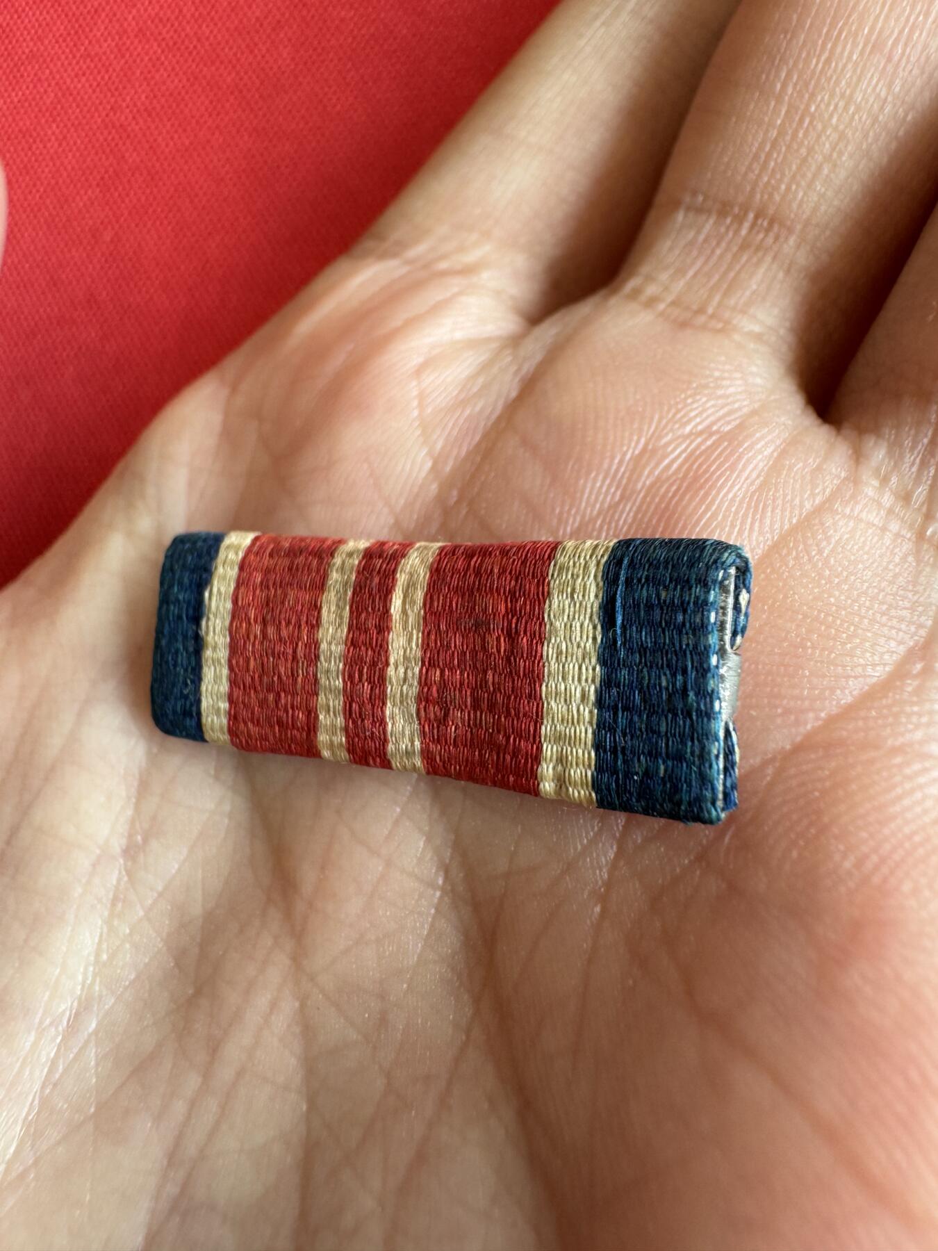 五哥徽章群   2号周四晚上八点4群联拍 略章