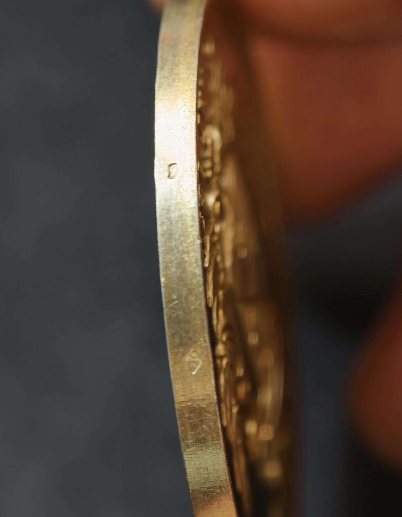 甄臻铺-世界币章拍卖（第58期），送拍享返佣金等优惠多多 法国音乐比赛镀金银章，35.25g45.9mm，菱形野猪头边铭 ，品相完美。