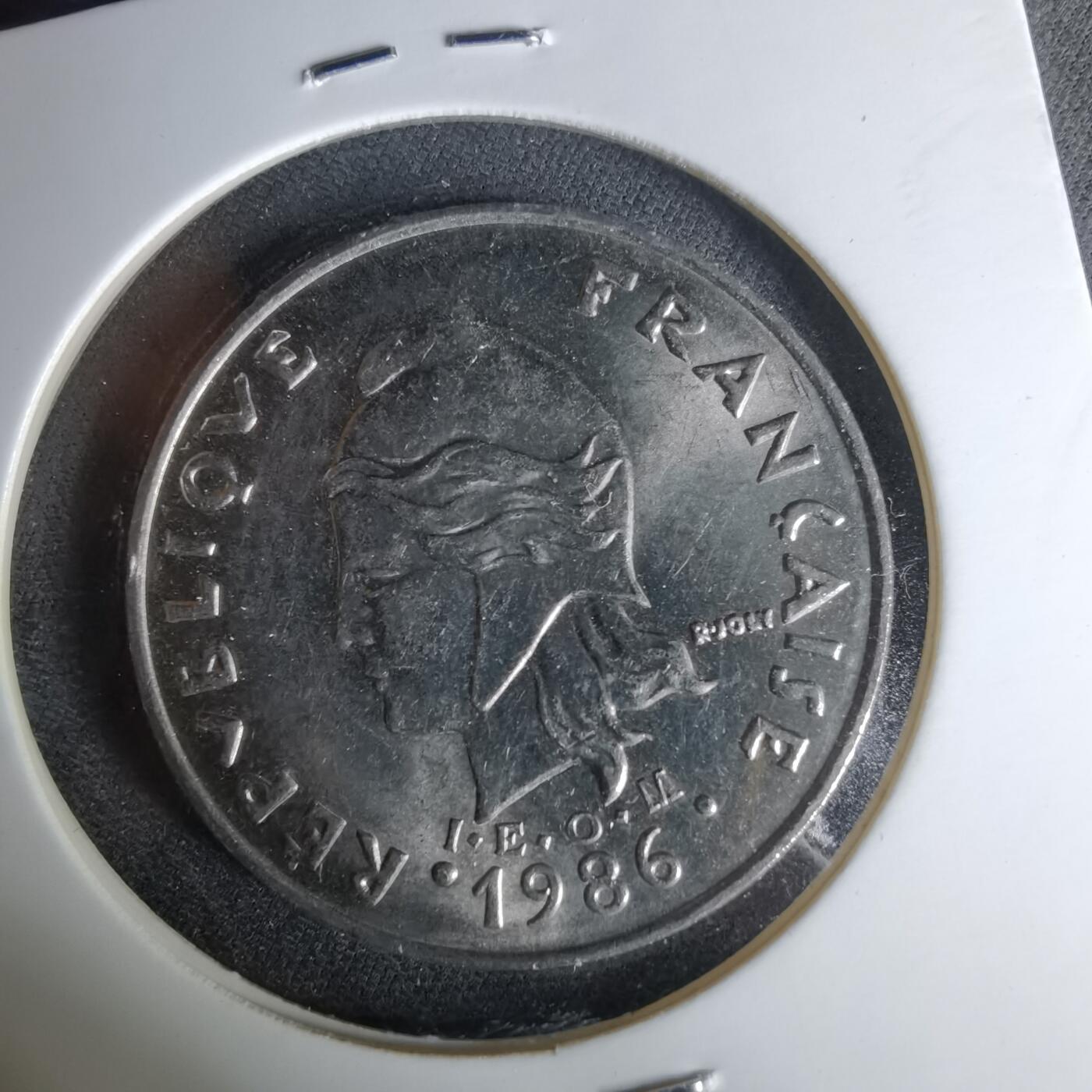 沼泽如烟--第1041场 法属新喀里多尼亚1986年20法郎