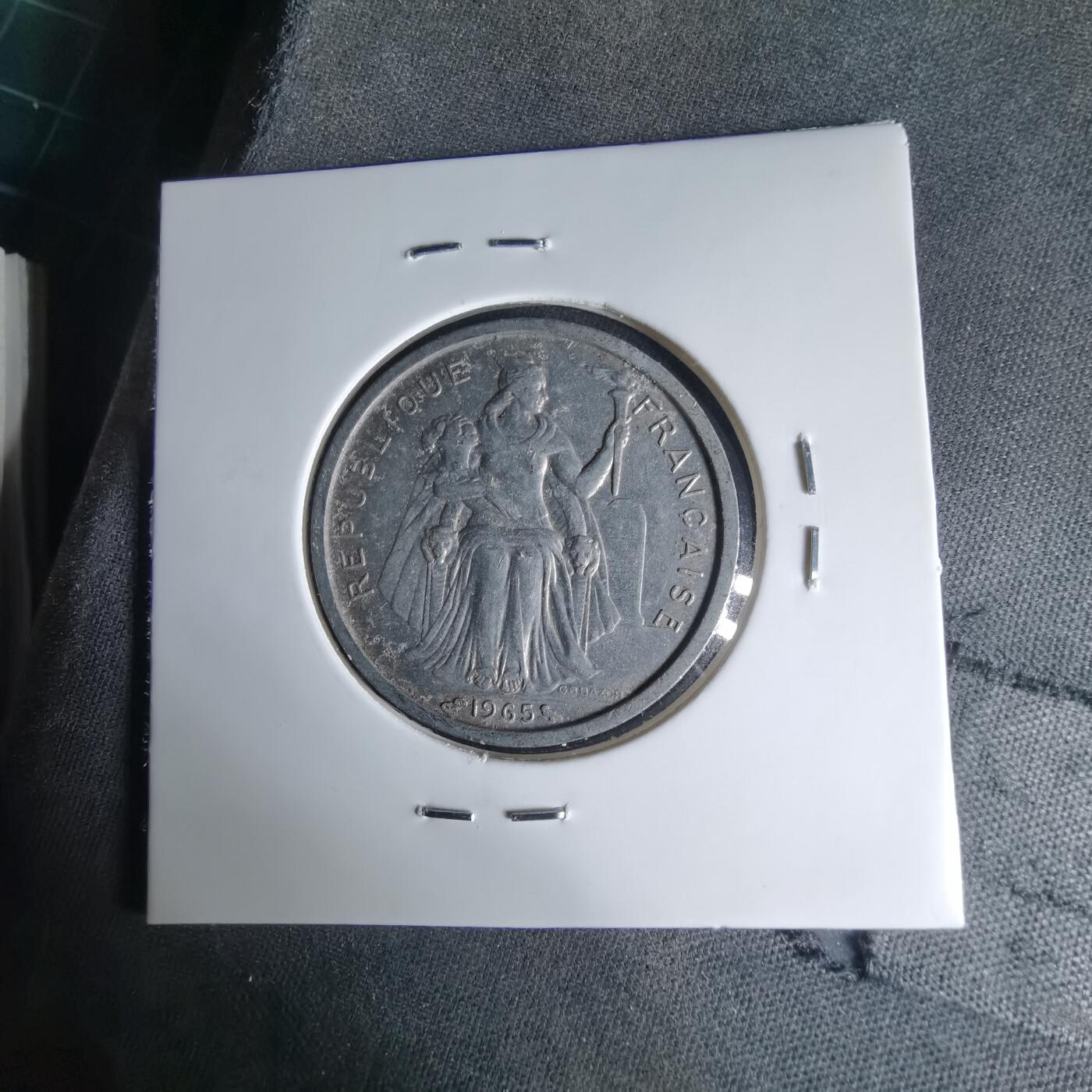 沼泽如烟--第1041场 法属波利尼西亚1965年2法郎