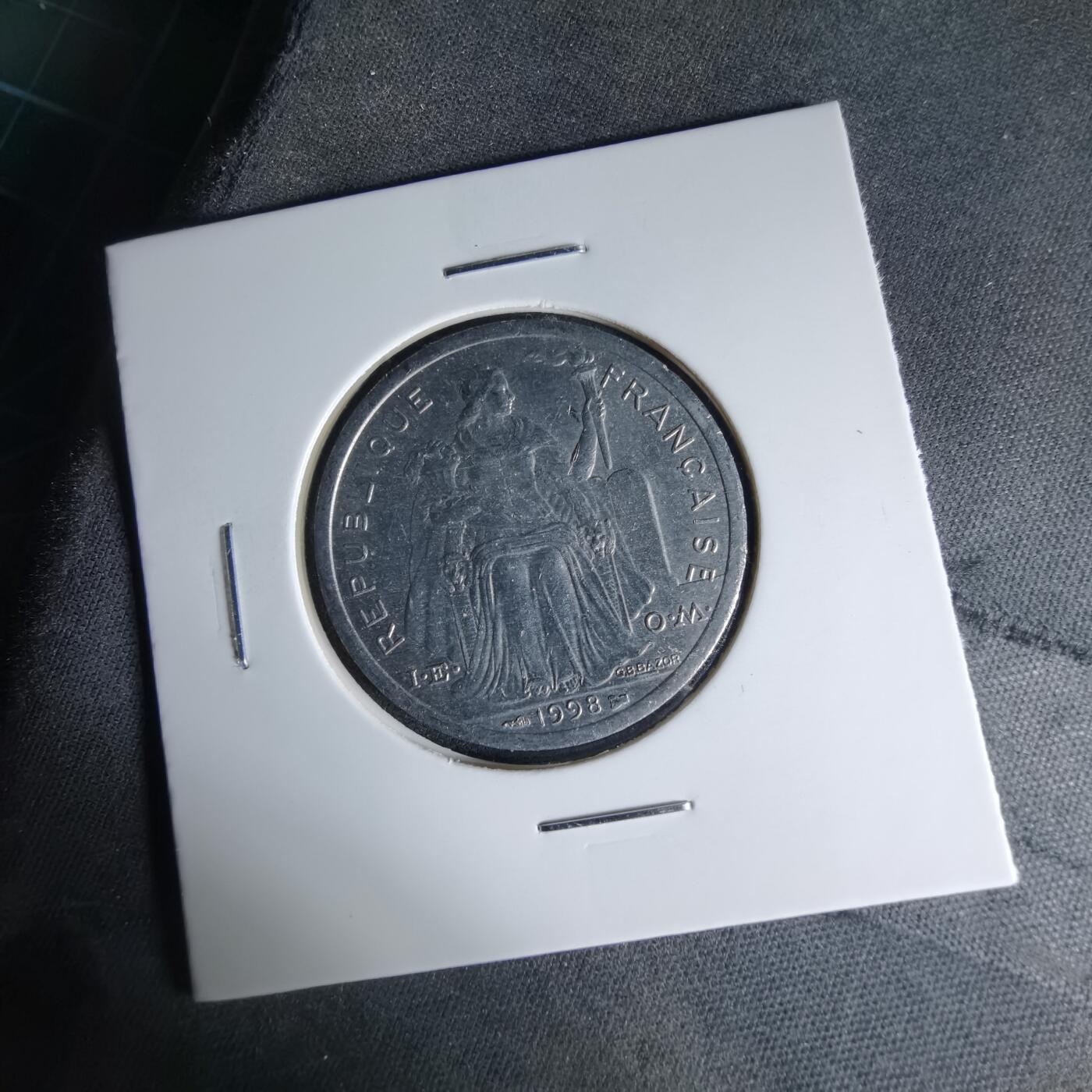 沼泽如烟--第1041场 法属新喀里多尼亚1998年2法郎