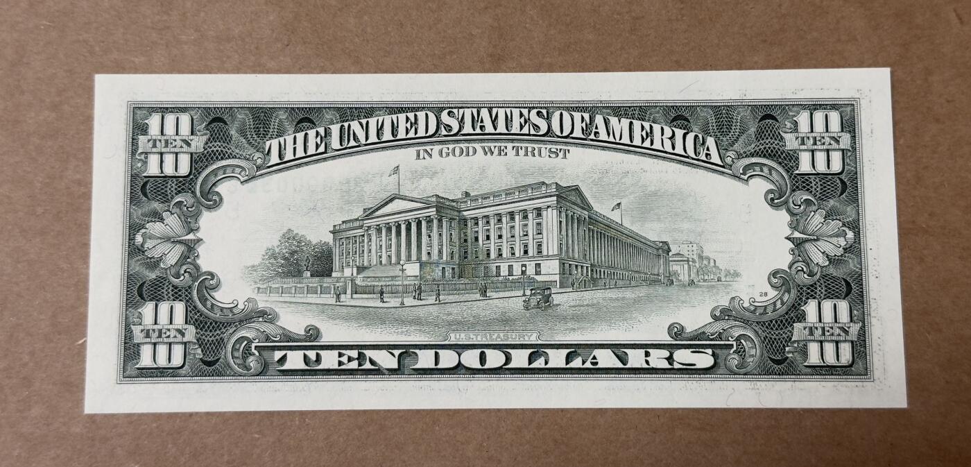 【礼羽收藏】🌏世界钱币拍卖第131期 95年小头版10美元狮子身无4.7全新UNC品相