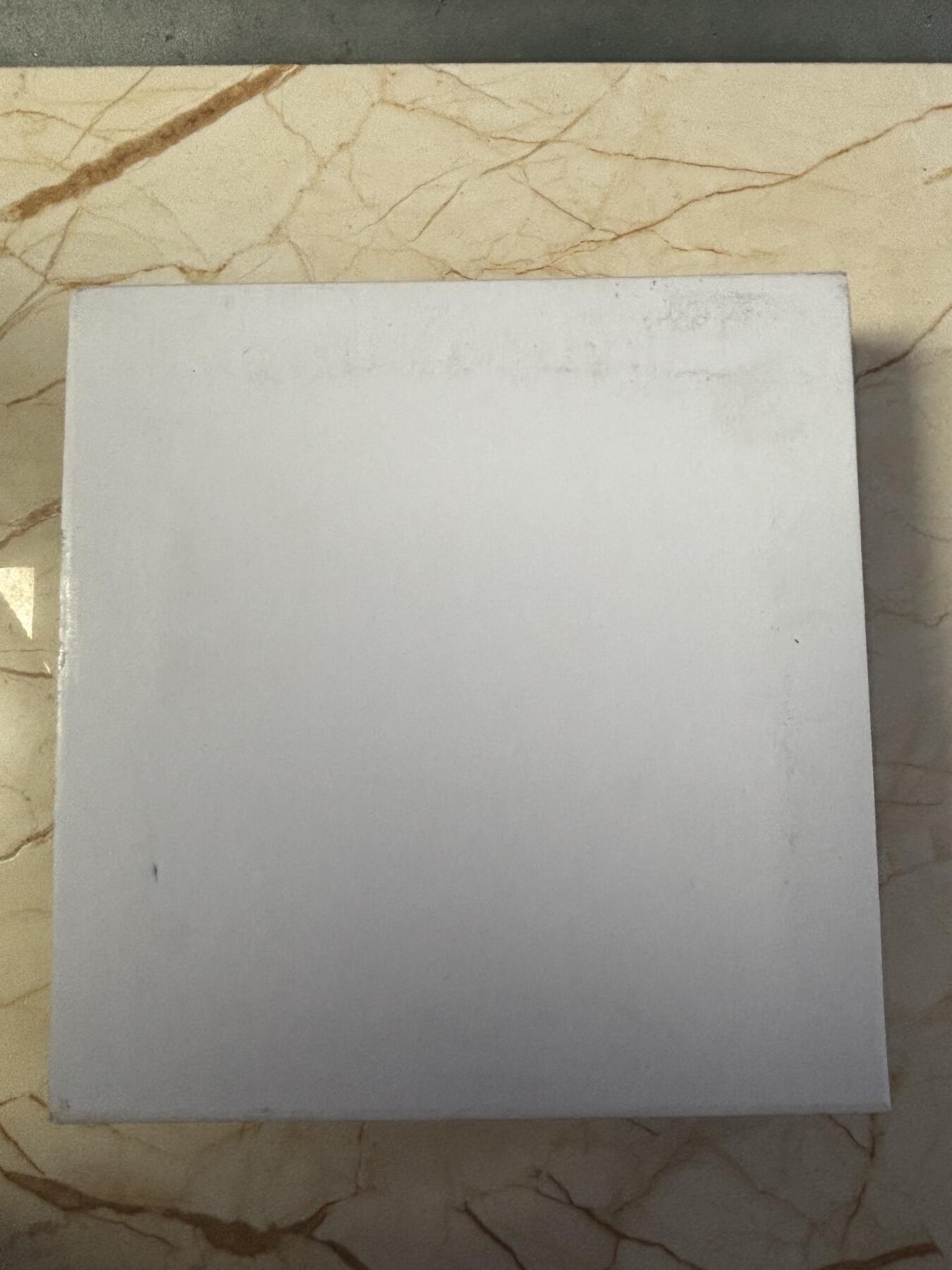 第196期拍卖 帕劳2023年刺绣系列首枚克里姆特吻3盎司纪念彩色银币，999银，发行499枚，塑料盒有缺口