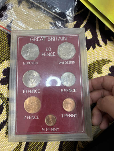 英国纪念币套币 - 英国纪念币套币