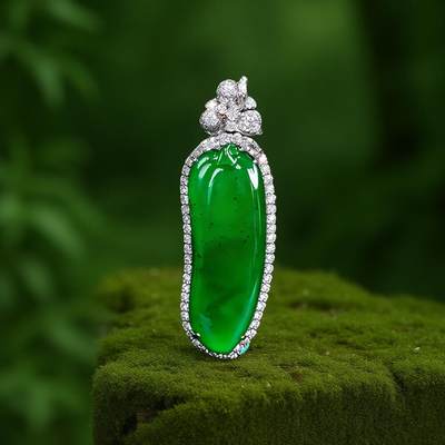 碧月说宝 君子怀瑾·当代和田玉清风专场（七） - 18k镶钻玻璃种帝王绿福瓜延绵