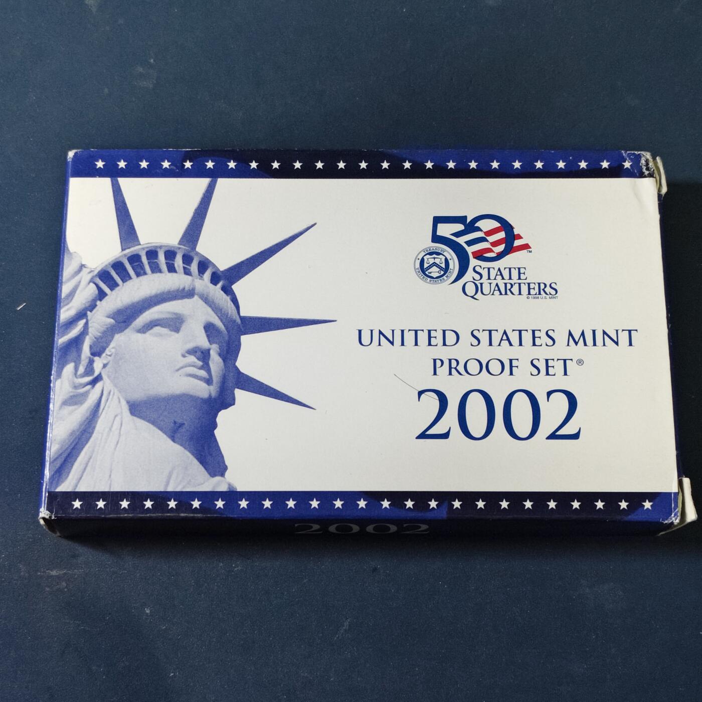 【全场包邮】纯粹捡漏拍517场 美国2002年官方封装精制套币（流通币一盒+州币一盒）-盒证全