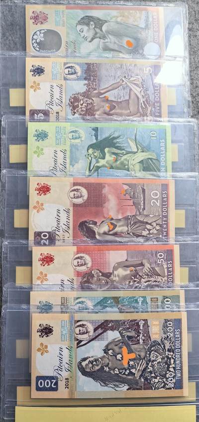 个人收藏2017一2018皮特凯因群岛商业钞（1元/5元/10元/20元/50元/100元/200元）全套7张转卖，其中1元为塑料钞。 全网最低价，总发行成套不足1000套感兴趣的话点“我想要”和我私聊吧～ - 个人收藏2017一2018皮特凯因群岛商业钞（1元/5元/10元/20元/50元/100元/200元）全套7张转卖，其中1元为塑料钞。 全网最低价，总发行成套不足1000套感兴趣的话点“我想要”和我私聊吧～